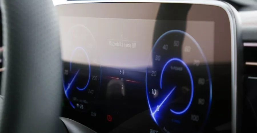 mercedes eqe in offerta display cruscotto