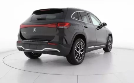 mercedes eqa 250 premium bianca posteriore offerta