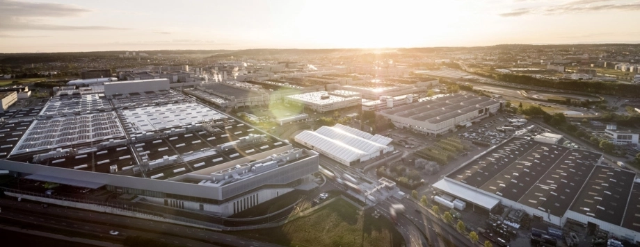 Factory 56 Mercedes-Benz