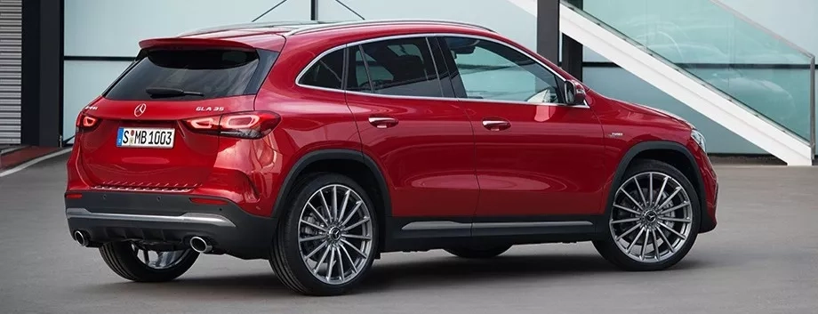 mercedes gla 35 amg design esterno posteriore