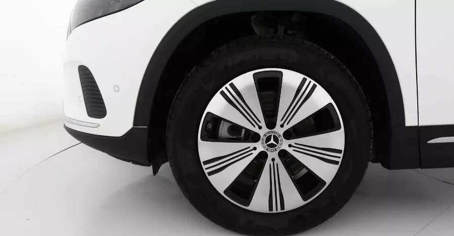 mercedes eqa offerta cerchio