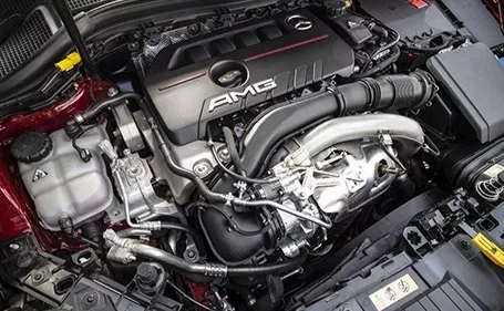 mercedes gla 35 amg motore