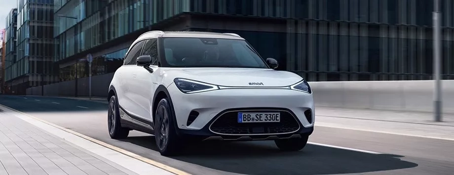 smart suv elettrico bianco aerodinamica
