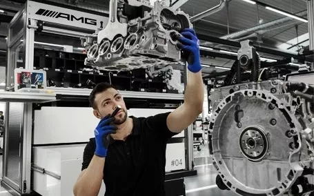 mercedes amg meccanici specializzati trivellato