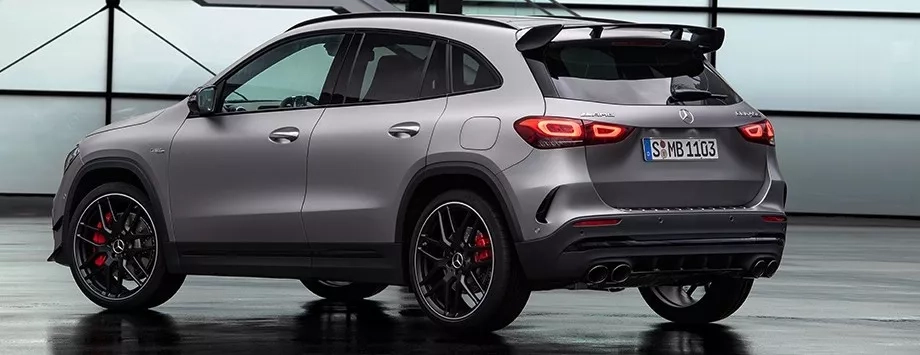 mercedes gla 45 amg design esterno posteriore