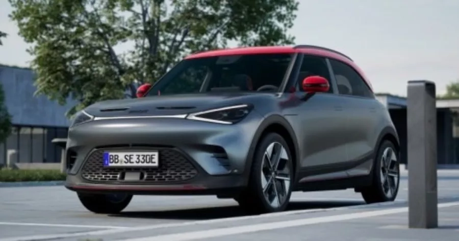 nuova smart #1 brabus grigio e rosso esterno vista frontale