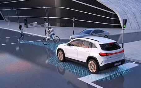 assistenza alla guida con frenata automatica