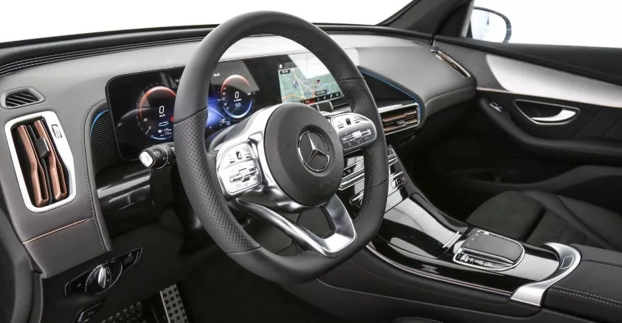 mercedes eqc in offerta vista volante