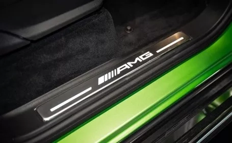 classe g amg magno heroes 2022 interni dettaglio porta