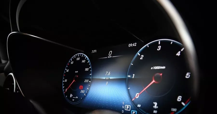 mercedes glc coupe offerta interni cruscotto