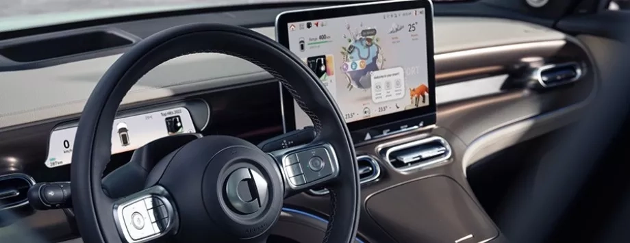 nuova smart suv elettrico interni strumentazione digitale