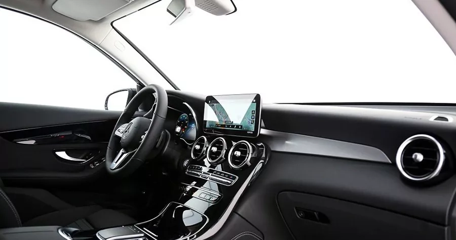 mercedes glc offerta interni abitacolo