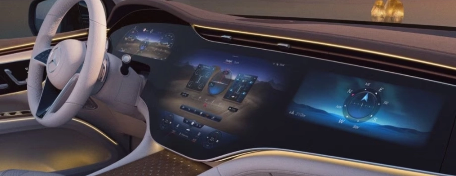 Programmi AIRMATIC e offroad di serie in Mercedes EQS SUV