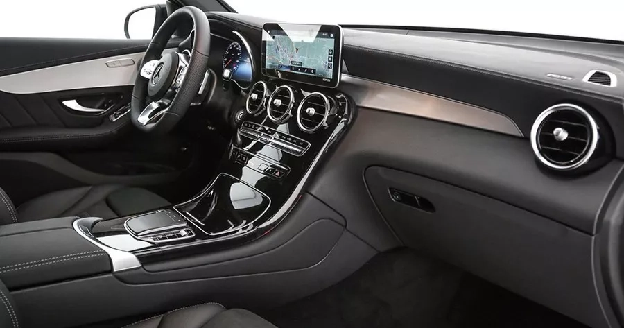 mercedes glc coupe offerta interni volante