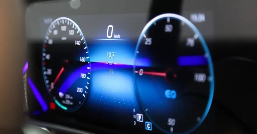 mercedes eqb offerta cruscotto