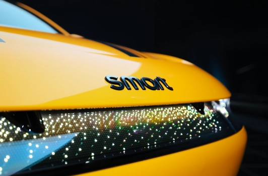 smart shark nose con frontale illuminato