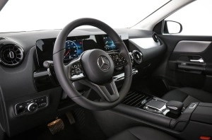 mercedes gla 180 d interni