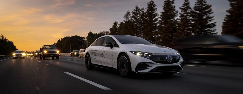 Mercedes-Benz intelligent drive