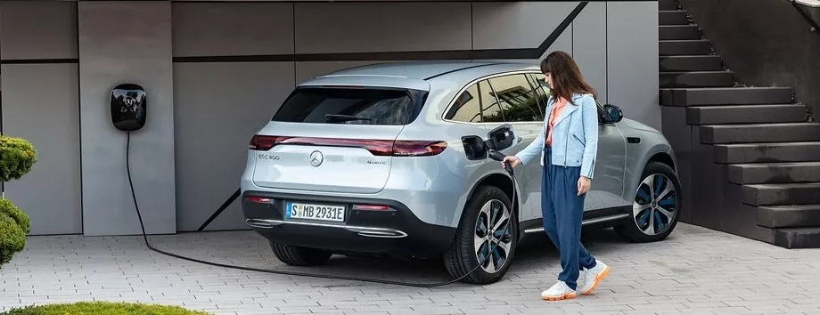 mercedes eqc posteriore ricarica