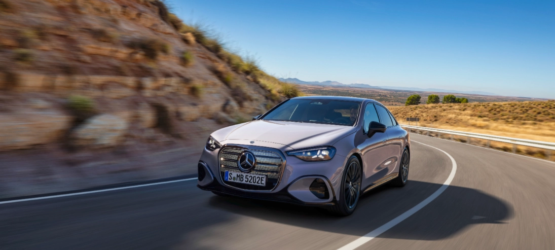 Nuova Mercedes Classe C elettrica guida dinamica sospensioni AIRMATIC
