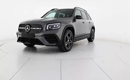 mercedes glb 180 grigia offerta