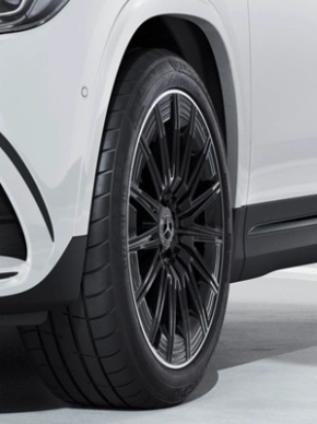 Mercedes GLA Restyling 2023 cerchi