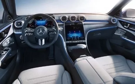 mercedes classe c interni tecnologia