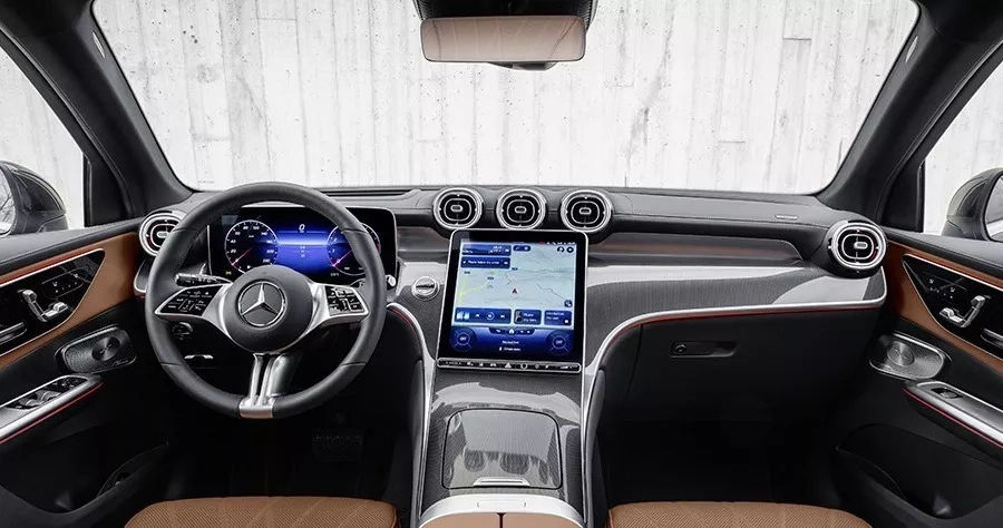 nuova glc 2022 design interni plancia