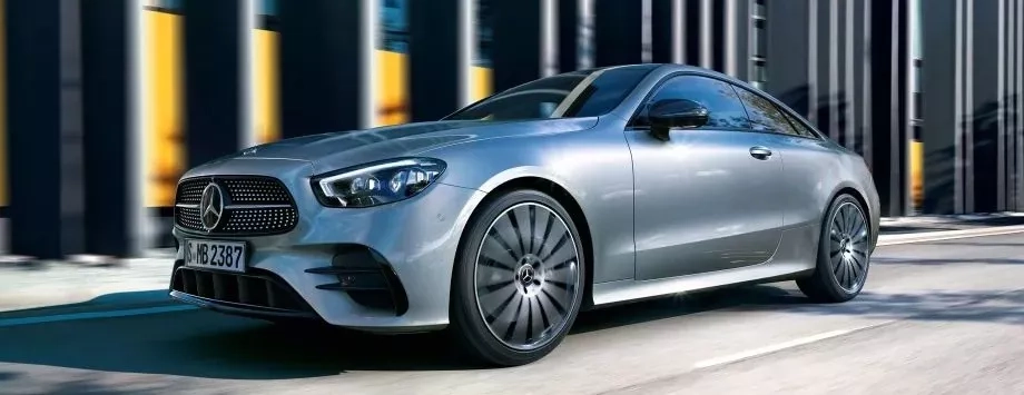 classe e coupe grigia frontale