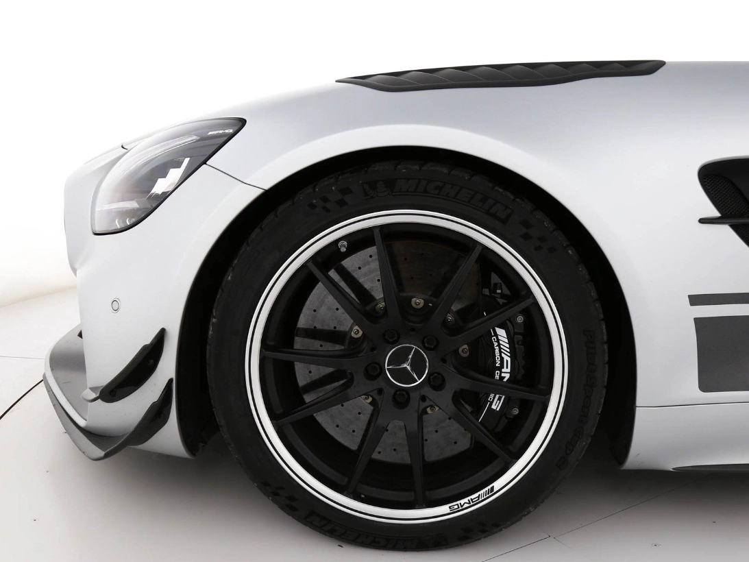 Mercedes-AMG GT R PRO, cerchio con freni carboceramici AMG