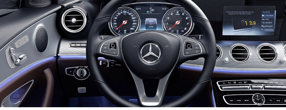 Storia volante Mercedes