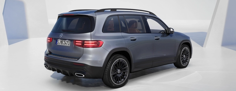 mercedes glb 2023 restyling vista posteriore