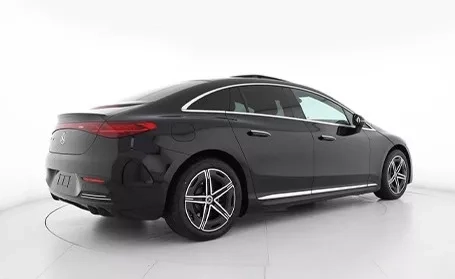 eqe mercedes vista posteriore