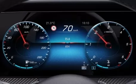 classe e coupe display digitale