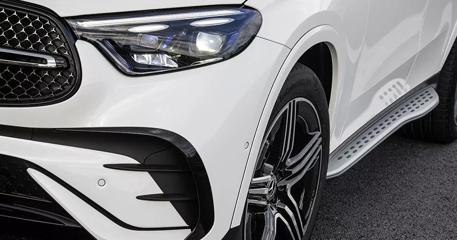 nuova glc 2022 fari frontali