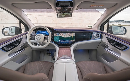 interni mercedes eqe suv abitacolo