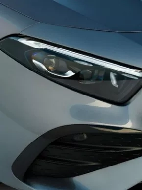 nuova classe a 2023 nuovi fanali