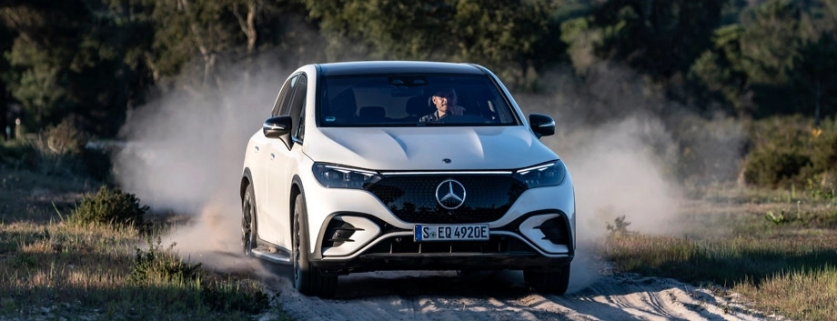 off-road Mercedes EQE SUV