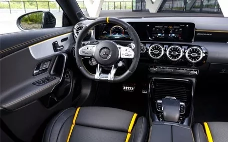mercedes cla amg 35 interni