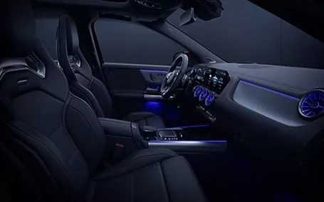 mercedes gla 45 amg interni luci ambient