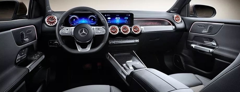 mercedes eqb interni tecnologia