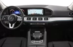 mercedes gle noleggio interni