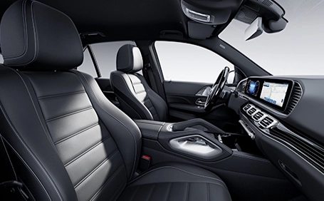 interni di Mercedes gle SUV