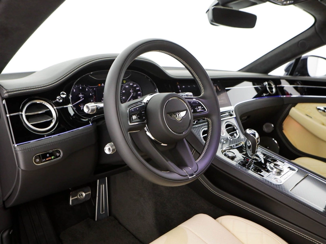 Bentley Continental GT Speed, posto guida