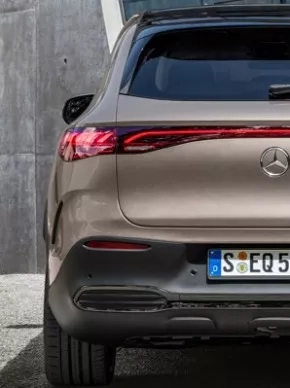 nuova eqe suv 2023 design posteriore