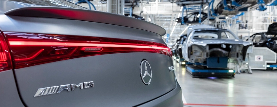 catena di produzione mercedes-benz