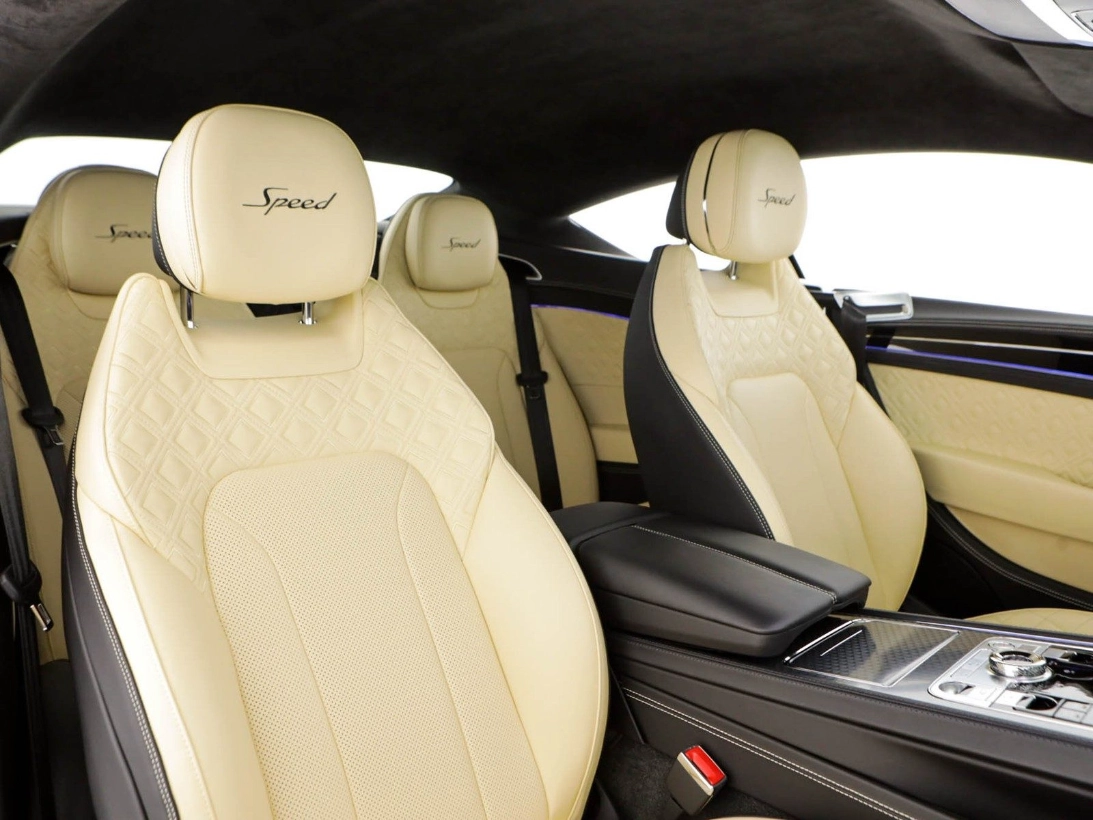 Bentley Continental GT Speed, sedili anteriori con trapuntatura a diamante e ricamo Speed