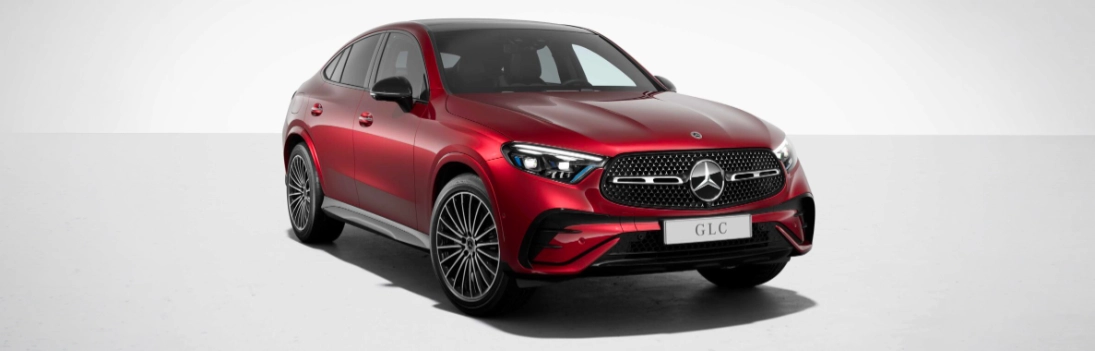 Mercedes GLC Coupé SUV sportivo tetto spiovente design elegante