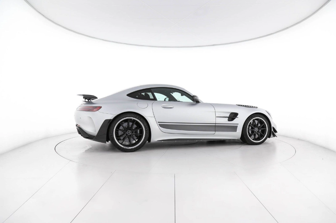 Mercedes-AMG GT R PRO, fiancata