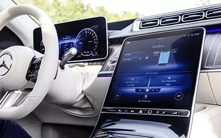 mercedes classe s berlina ibrida display info batteria